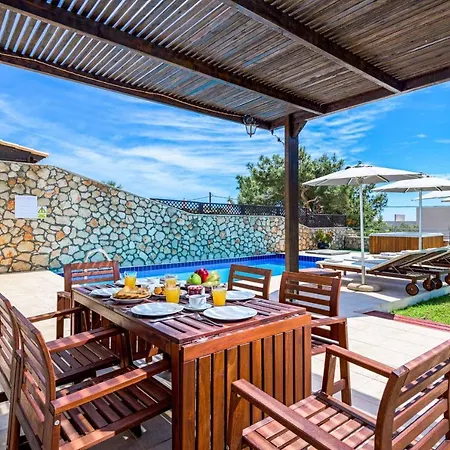 Aphrodite Lindos Villa
